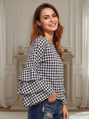 Zara Gingham Checkered Bell Sleeve Ruffle Blouse Top, Black/White, Size‎ XS